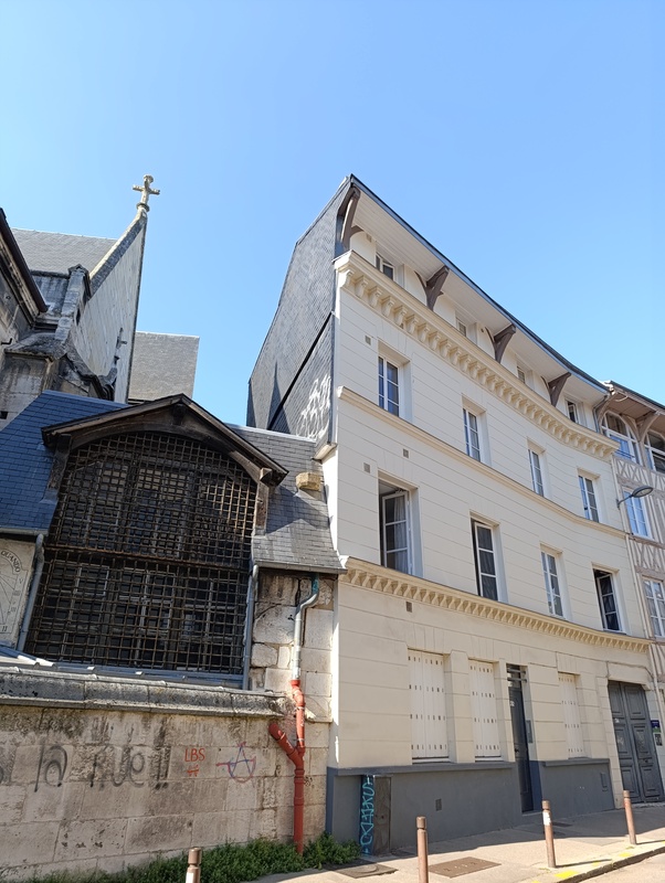 Crédit photo : cerema Immeuble en pans de bois à enduit jointé